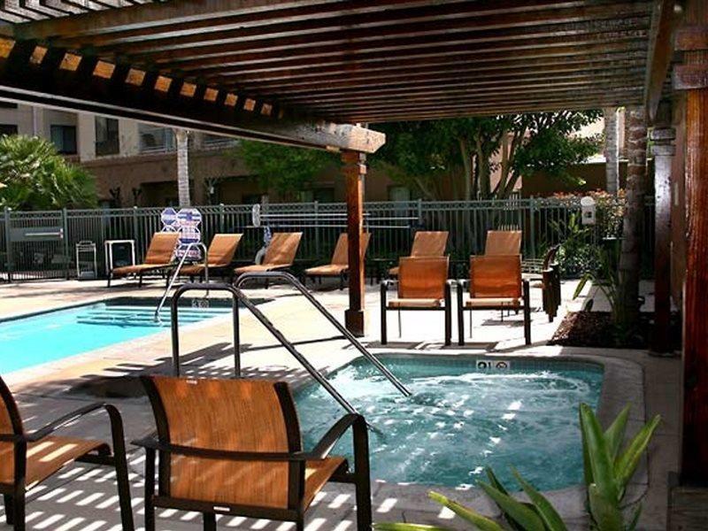Courtyard Los Angeles Burbank Airport Faciliteter billede
